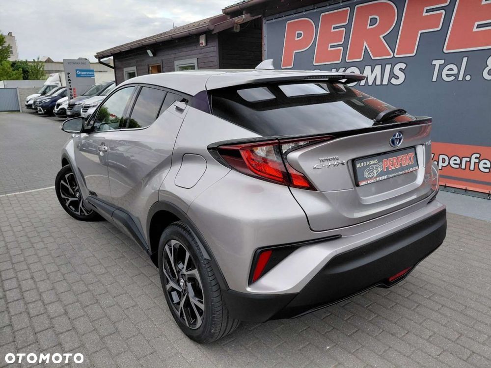 Toyota C-HR - 6