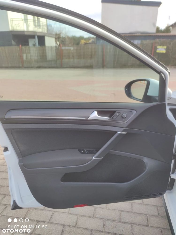 Volkswagen Golf GTI (BlueMotion Technology) - 10