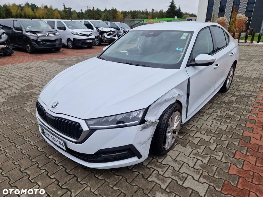 Skoda Octavia 1.5 TSI ACT Ambition - 4