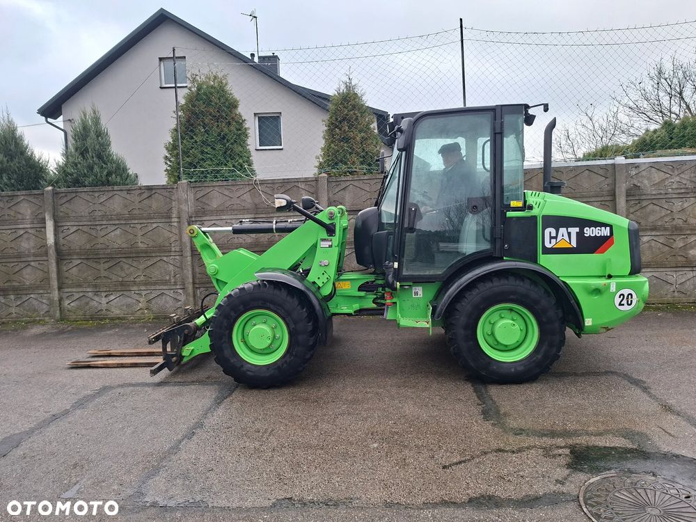 Caterpillar CAT 906 M - 3