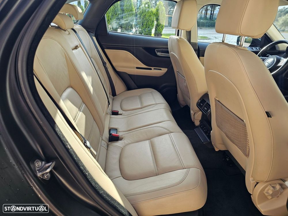 Jaguar F-Pace 2.0 i4D Prestige Aut. - 12