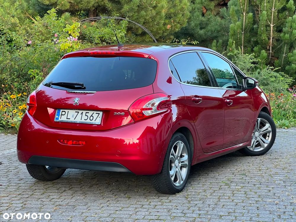 Peugeot 208 1.2 PureTech Allure - 8