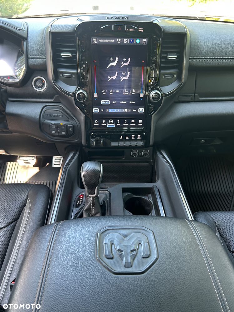 Dodge RAM - 17
