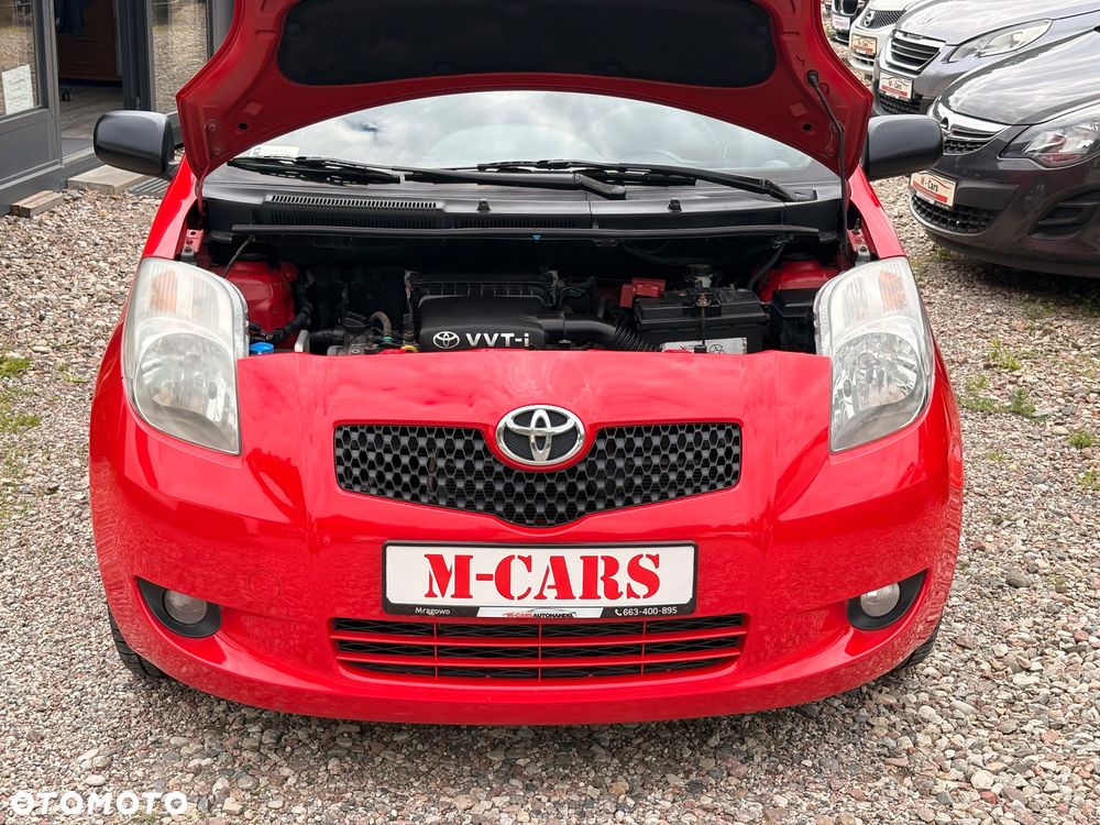 Toyota Yaris 1.3 Luna - 24