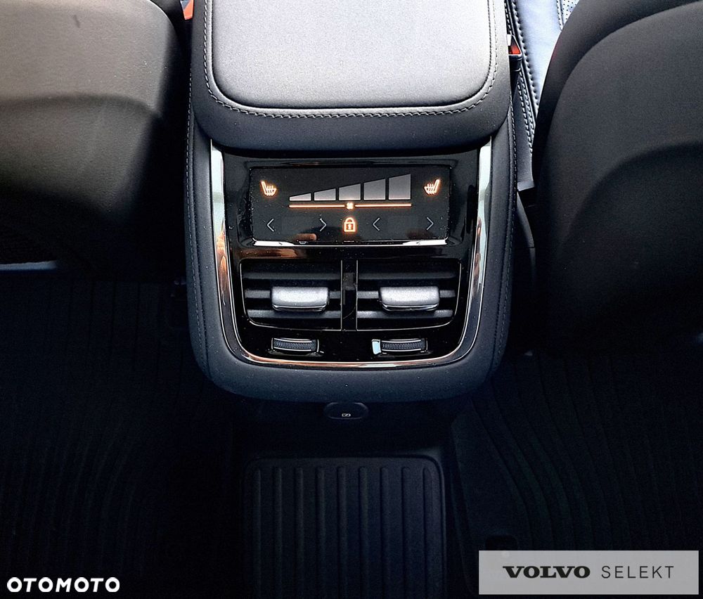 Volvo XC 90 - 28