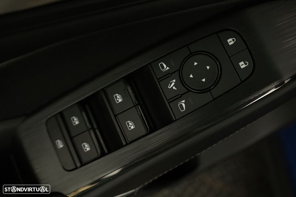 Nissan Qashqai 1.3 DIG-T N-Connecta LED Xtronic - 19