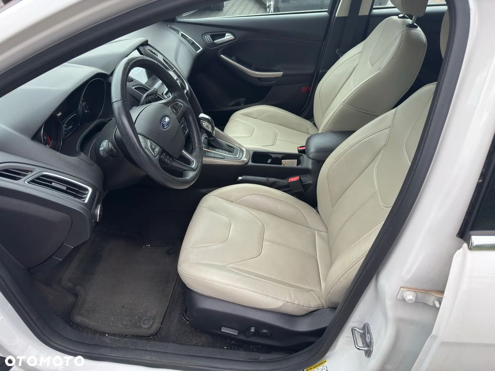 Ford Focus - 14