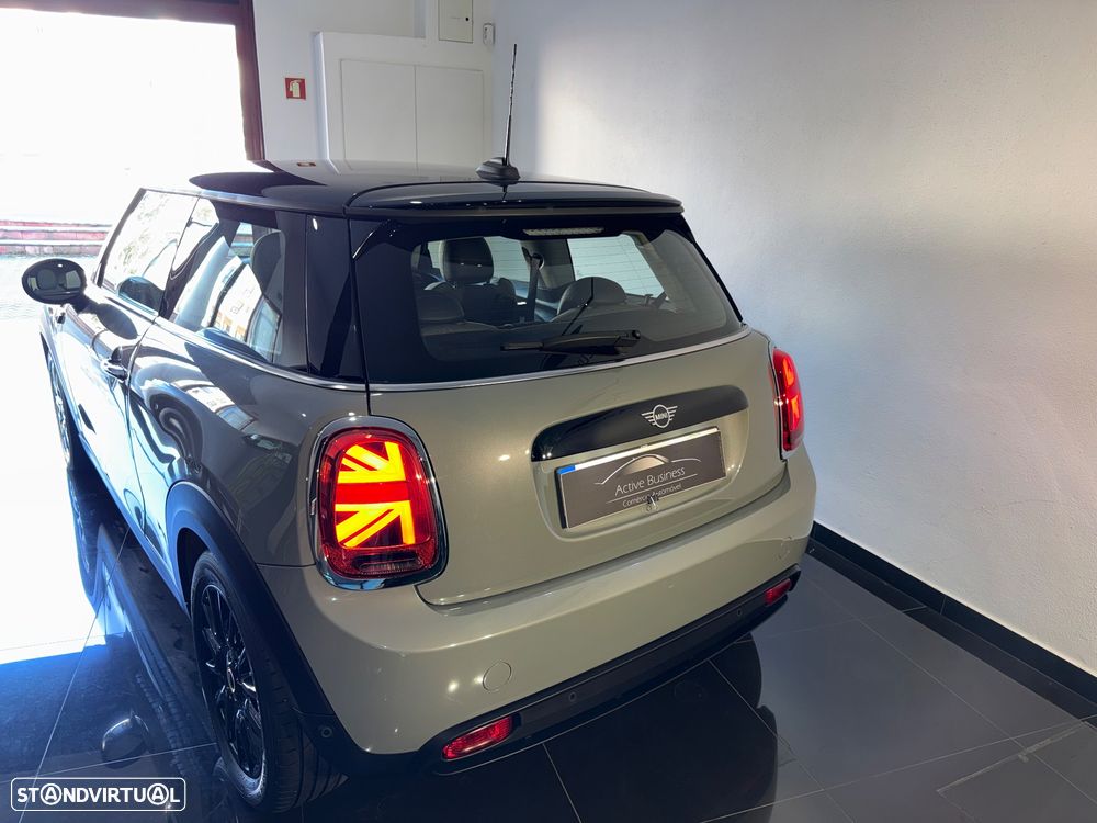 MINI 3 Portas Cooper SE Classic - 4