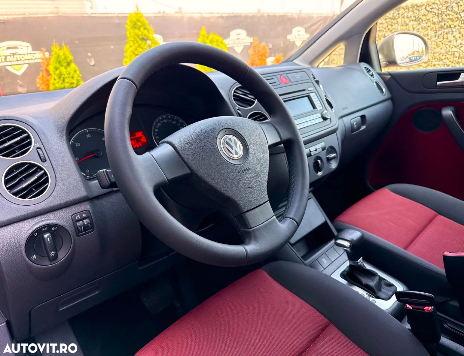 Volkswagen Golf Plus 1.9 TDI DPF DSG Edition - 18
