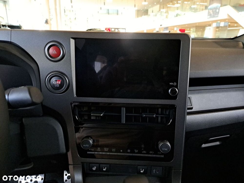 Toyota Yaris - 19
