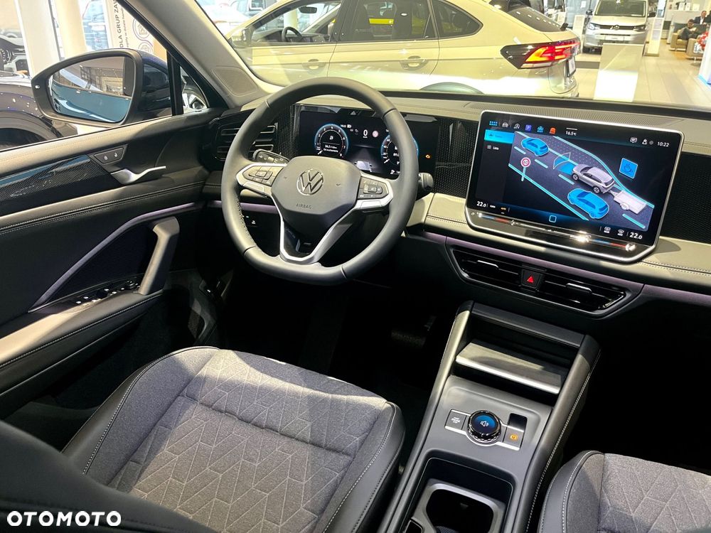 Volkswagen Tiguan - 8