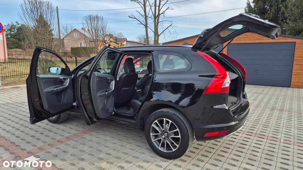 Volvo XC 60 D4 Geartronic Momentum - 26
