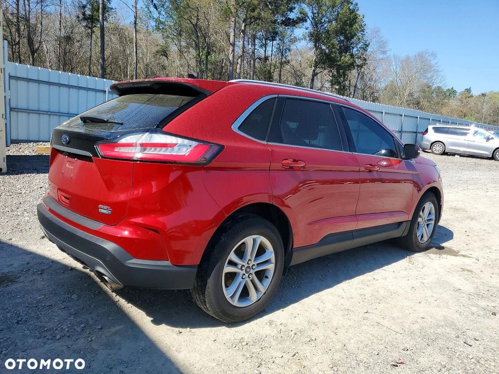 Ford Edge - 4