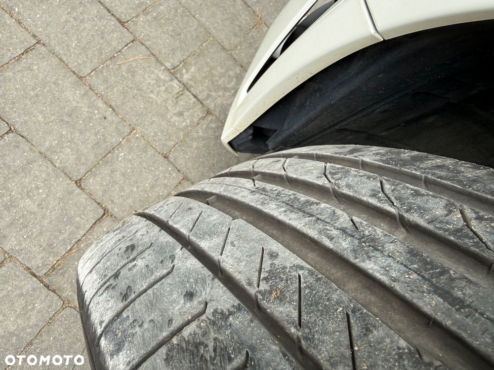 Mercedes-Benz Klasa C 220 d 4Matic 9G-TRONIC AMG Line - 27