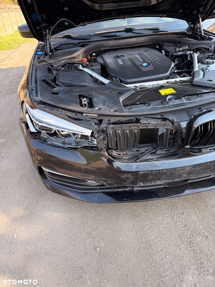 BMW Seria 5 530d Sport Line - 15