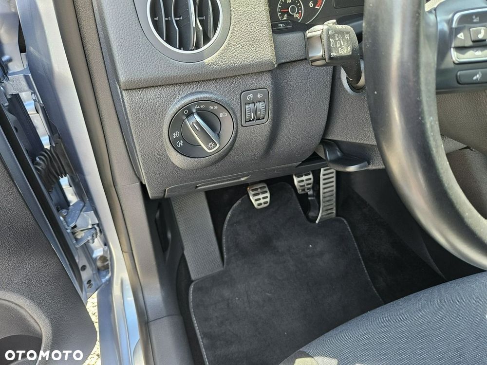 Volkswagen Golf Plus - 15