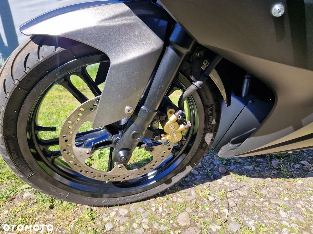 Yamaha R125 - 27