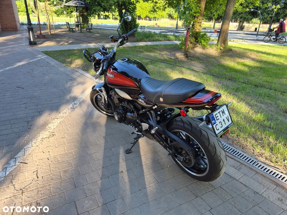 Kawasaki Z 900 RS - 4