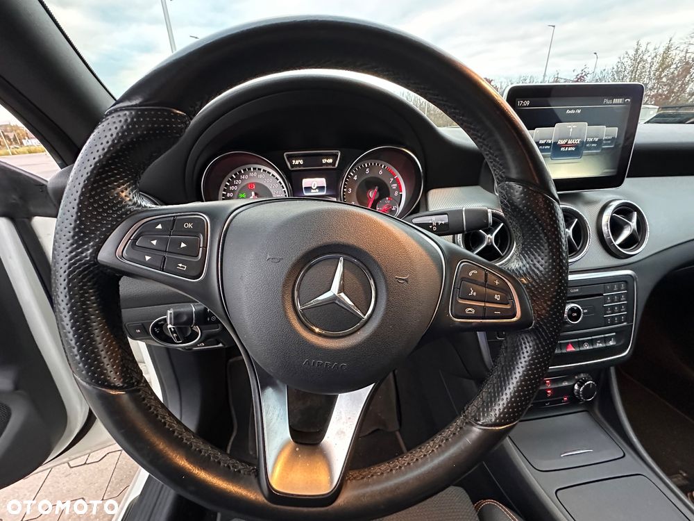 Mercedes-Benz CLA - 29