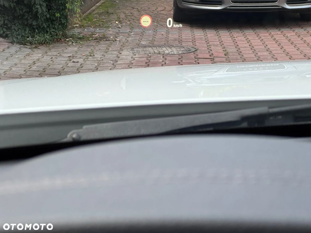 BMW Seria 3 330i xDrive Sport Line Shadow - 13