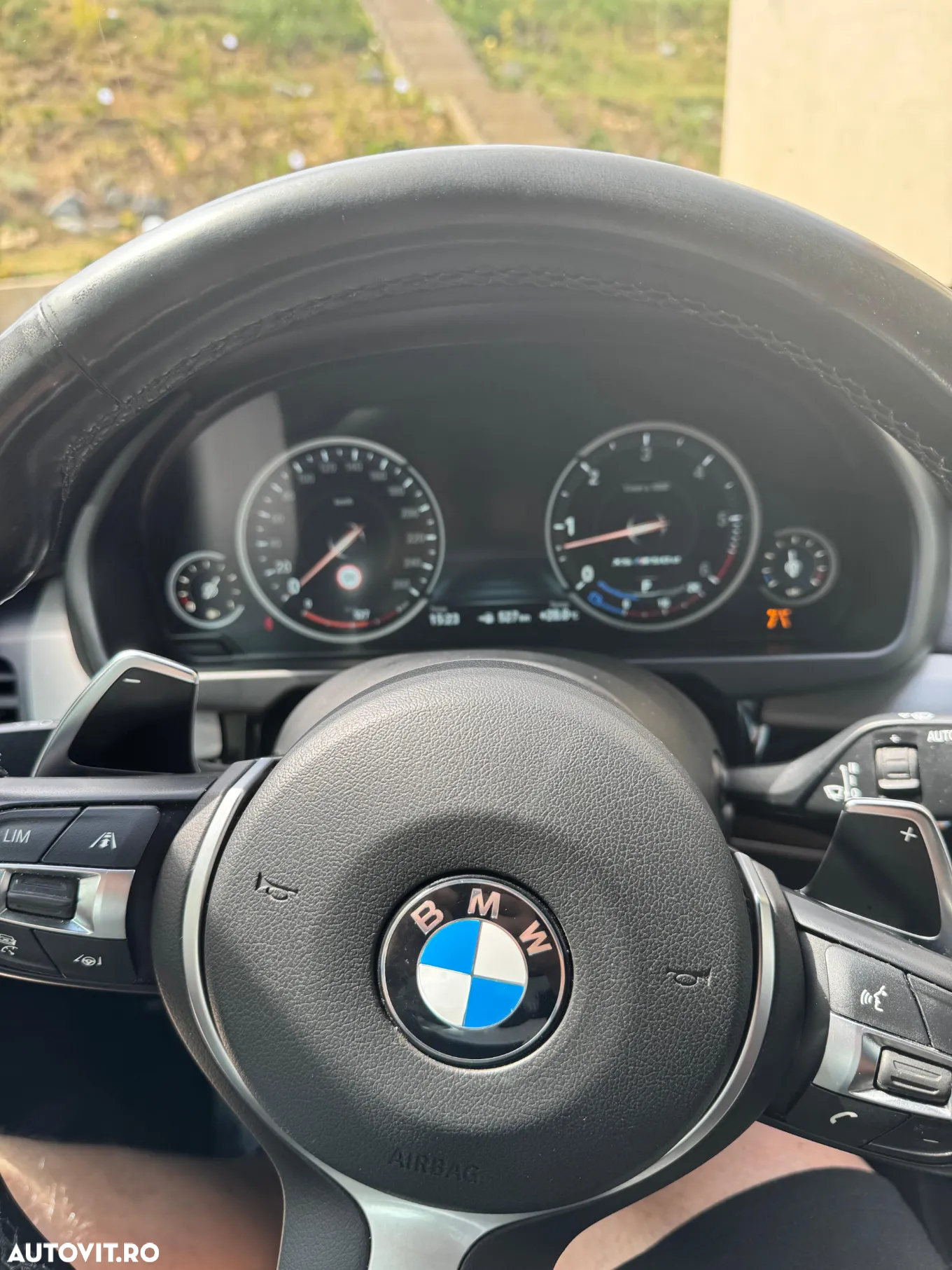 BMW X5 M M50d - 10