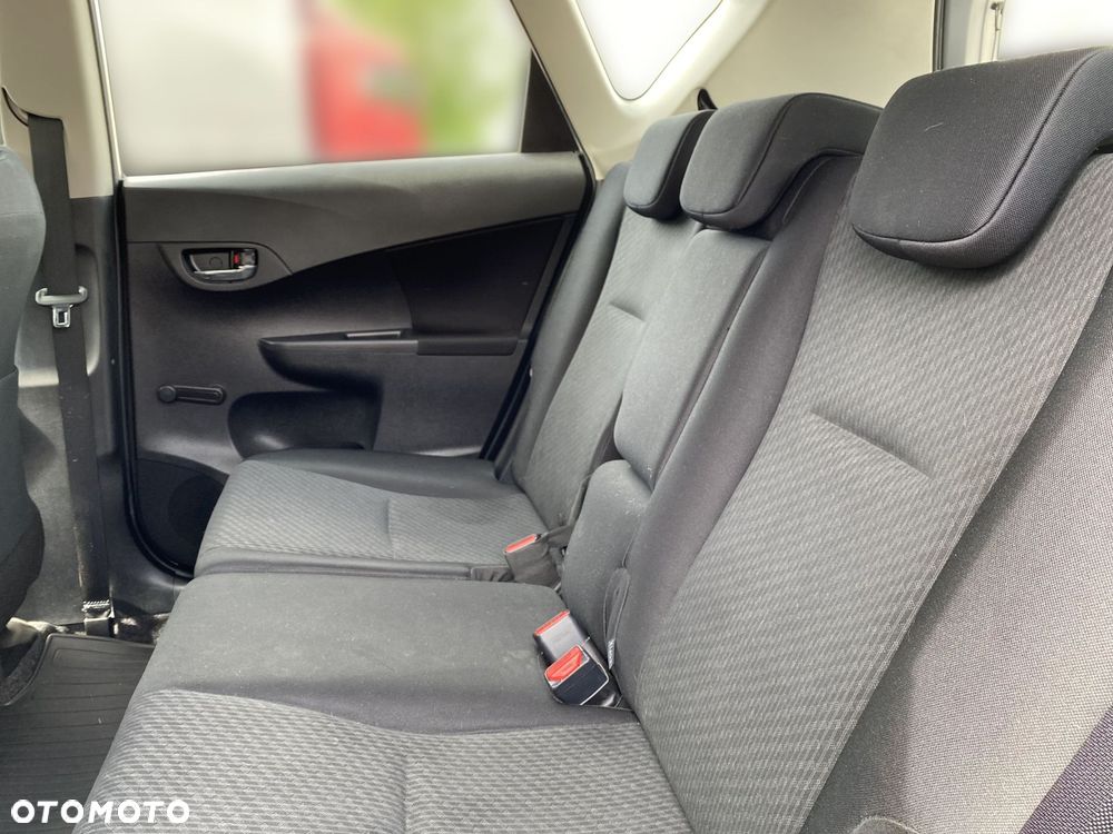 Toyota Verso S - 15