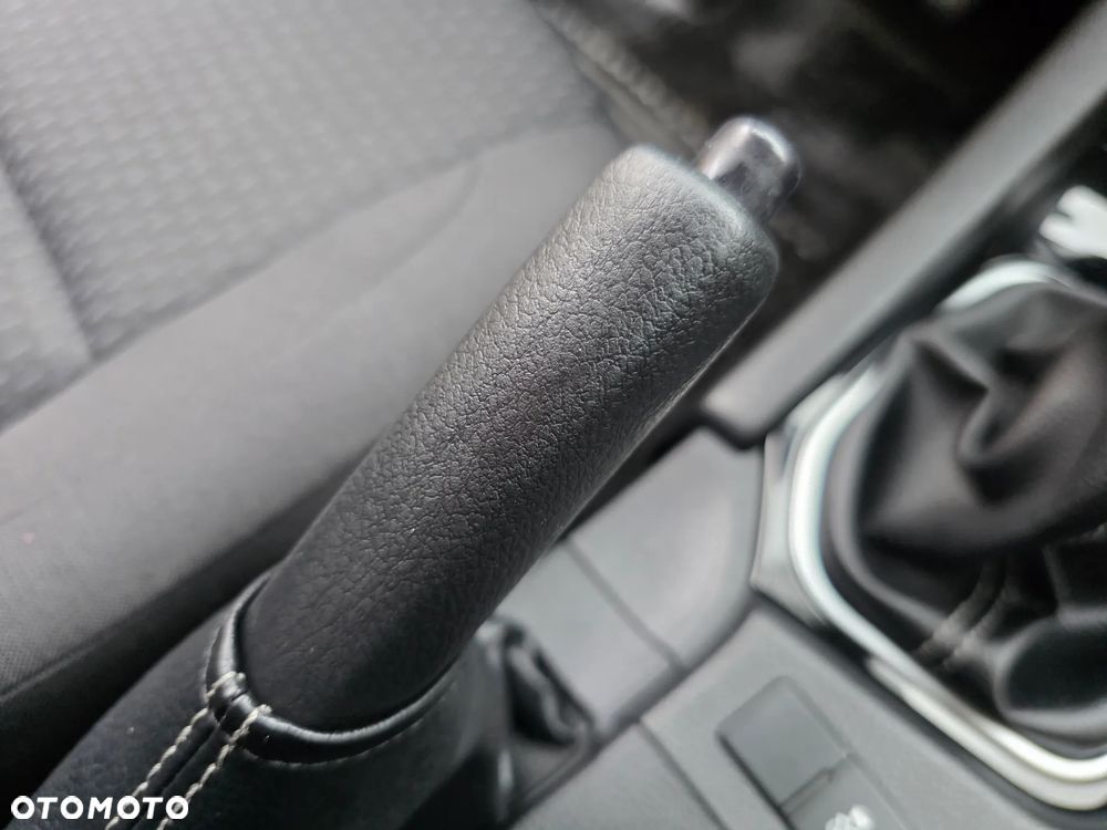 Toyota Corolla 1.6 Active EU6 - 23