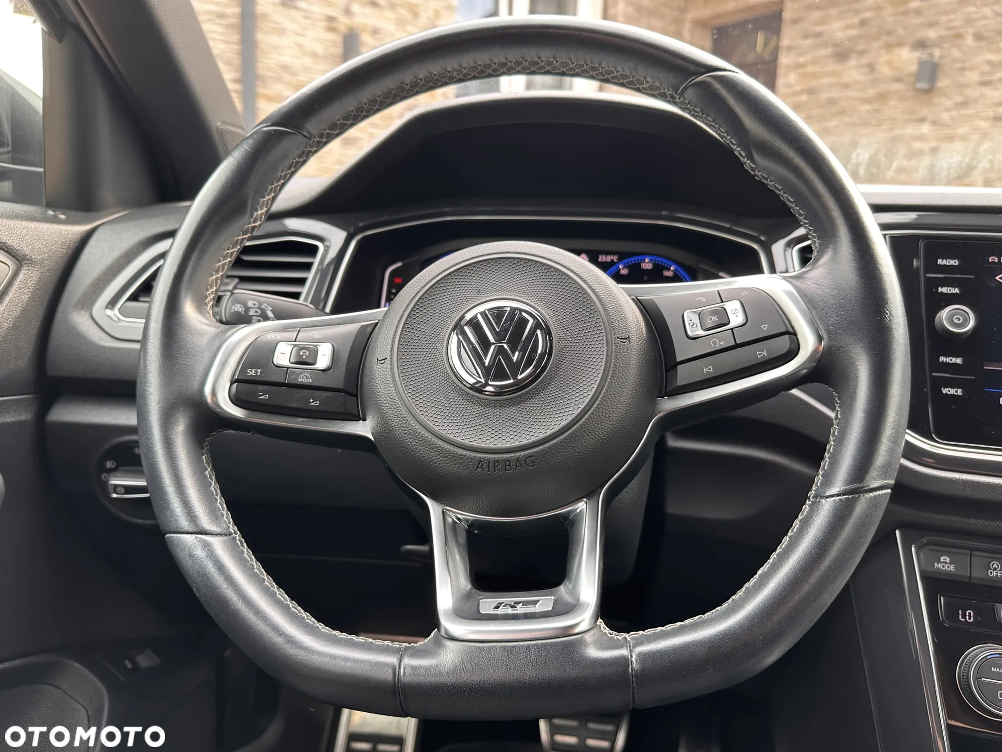 Volkswagen T-Roc 1.5 TSI R-Line Plus DSG - 25