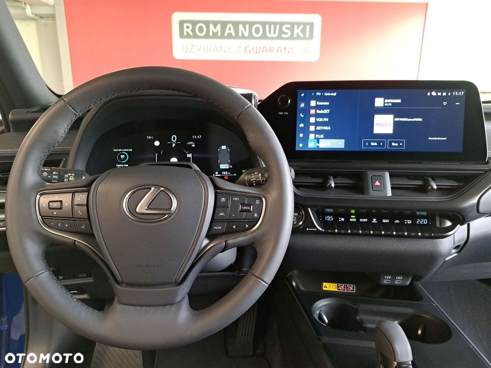Lexus UX 300h F Sport Design - 15