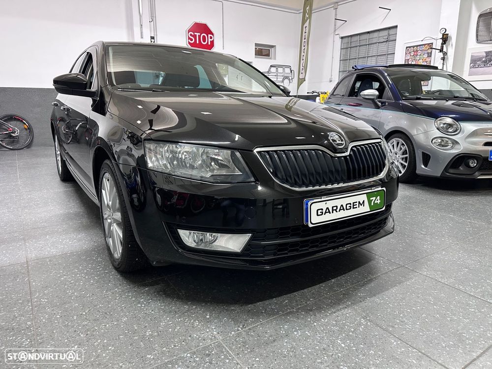 Skoda Octavia 2.0 TDI Sportline - 28