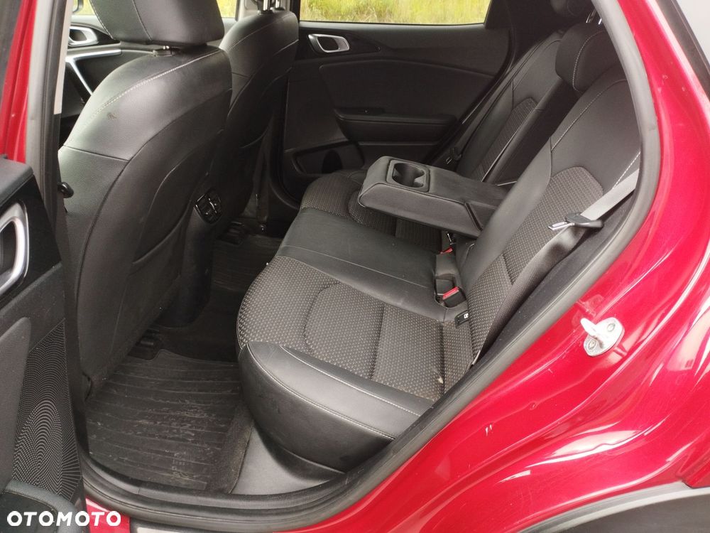 Kia XCeed 1.6 T-GDI L Business Line DCT - 21