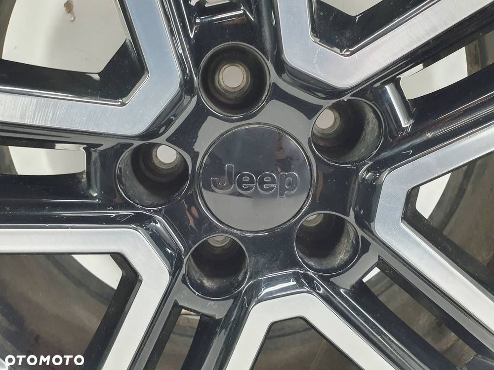 FELGA ALUMINIOWA 18 5X110 7JX18 ET 37,5 JEEP COMPASS II 52154394 - 4