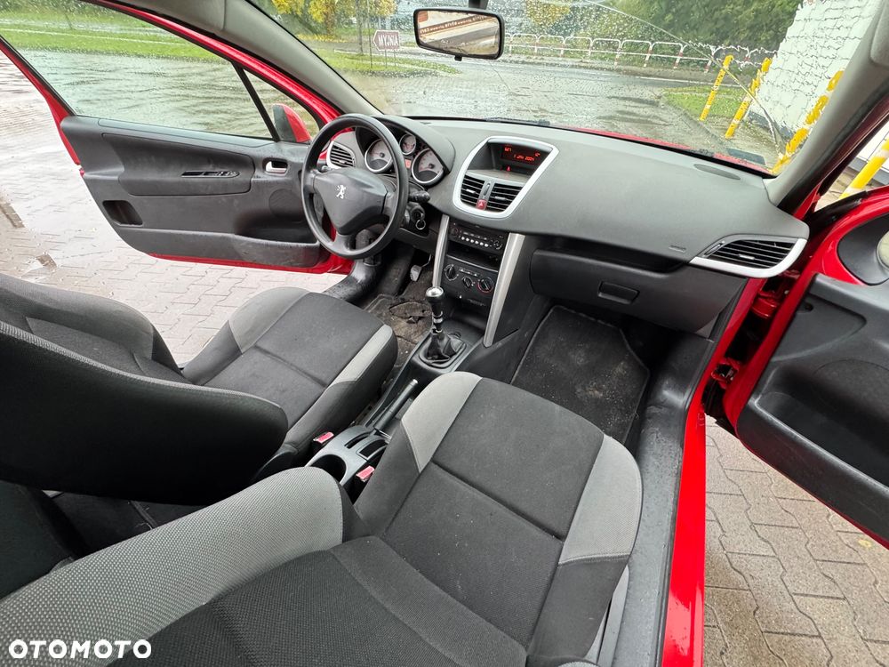 Peugeot 207 1.6 HDi Presence - 5