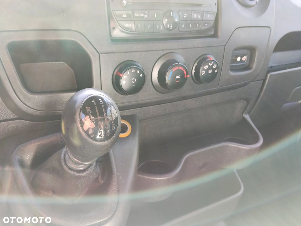 Renault Master - 15