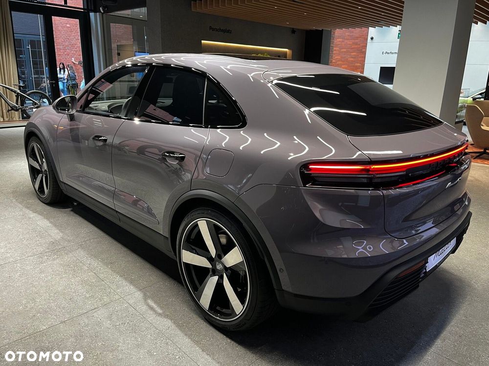 Porsche Macan - 9