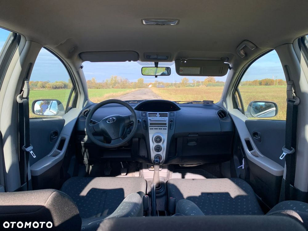 Toyota Yaris 1.0 Luna - 3