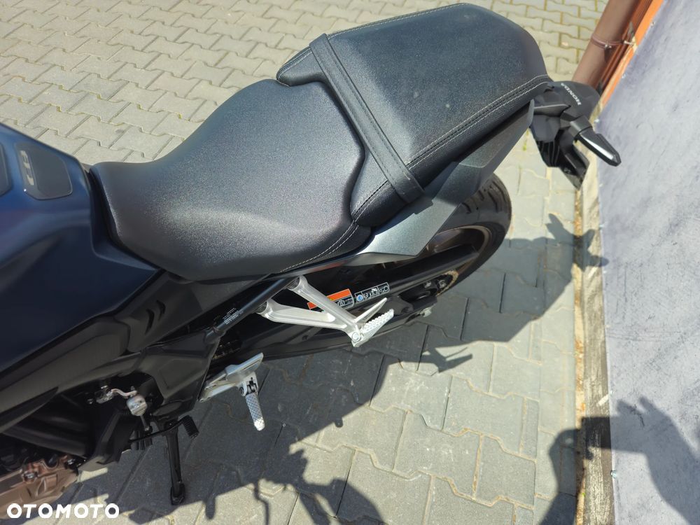 Honda CB - 22