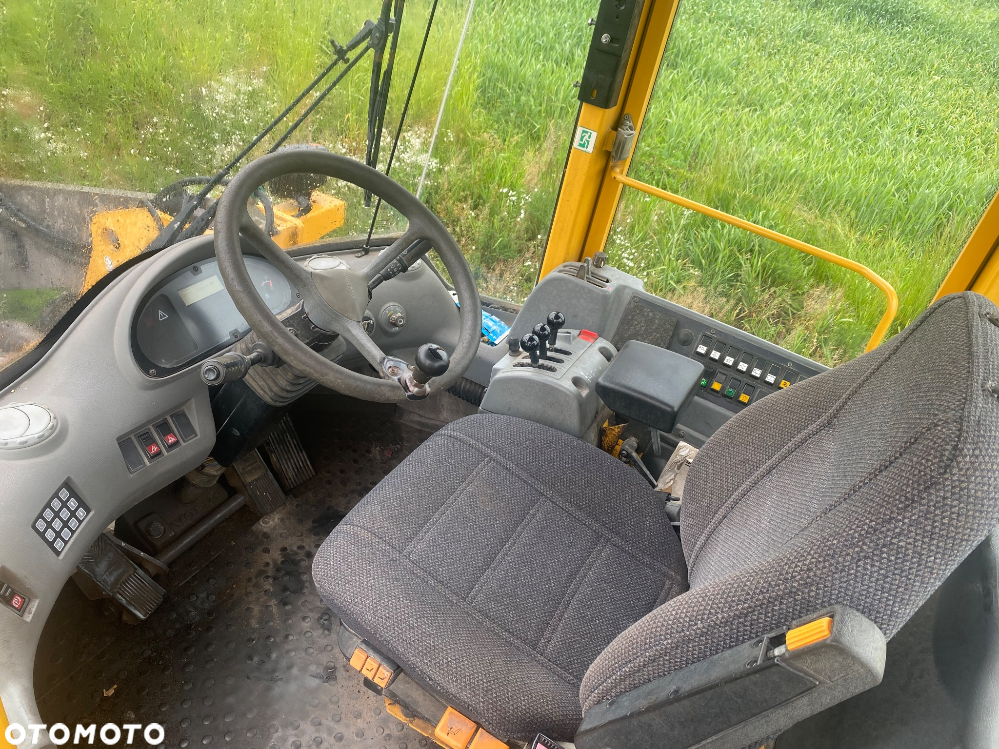 Volvo L90E - 8