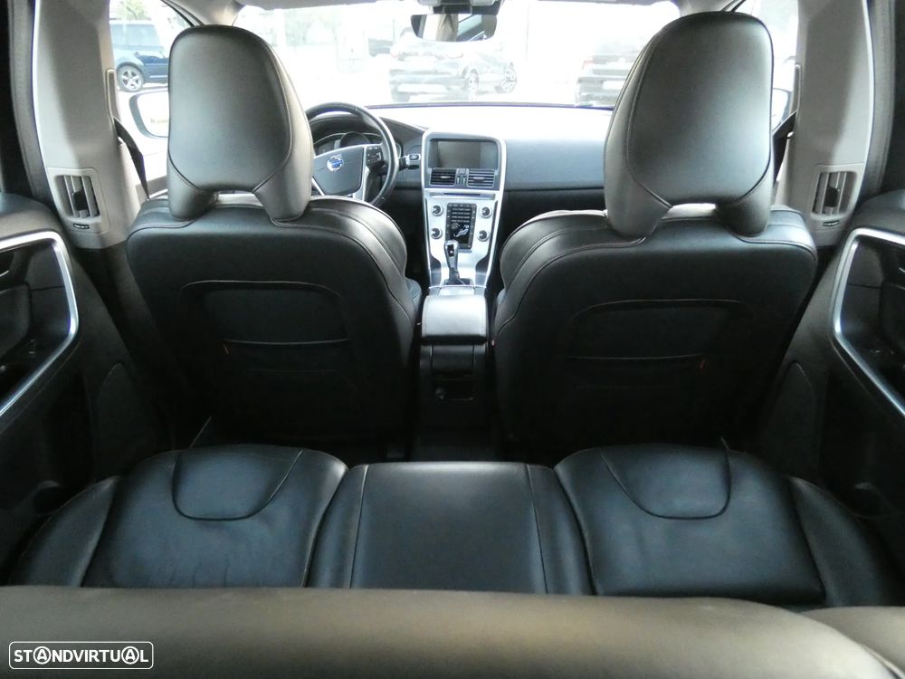 Volvo XC 60 2.0 D4 VOR - 19