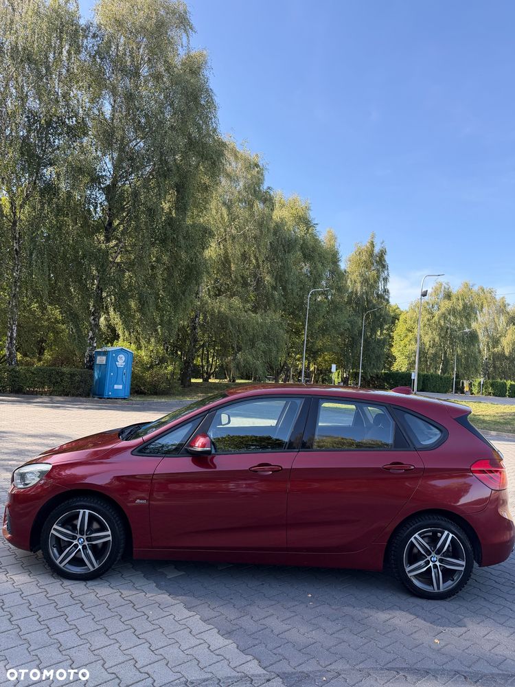 BMW Seria 2 220d - 10