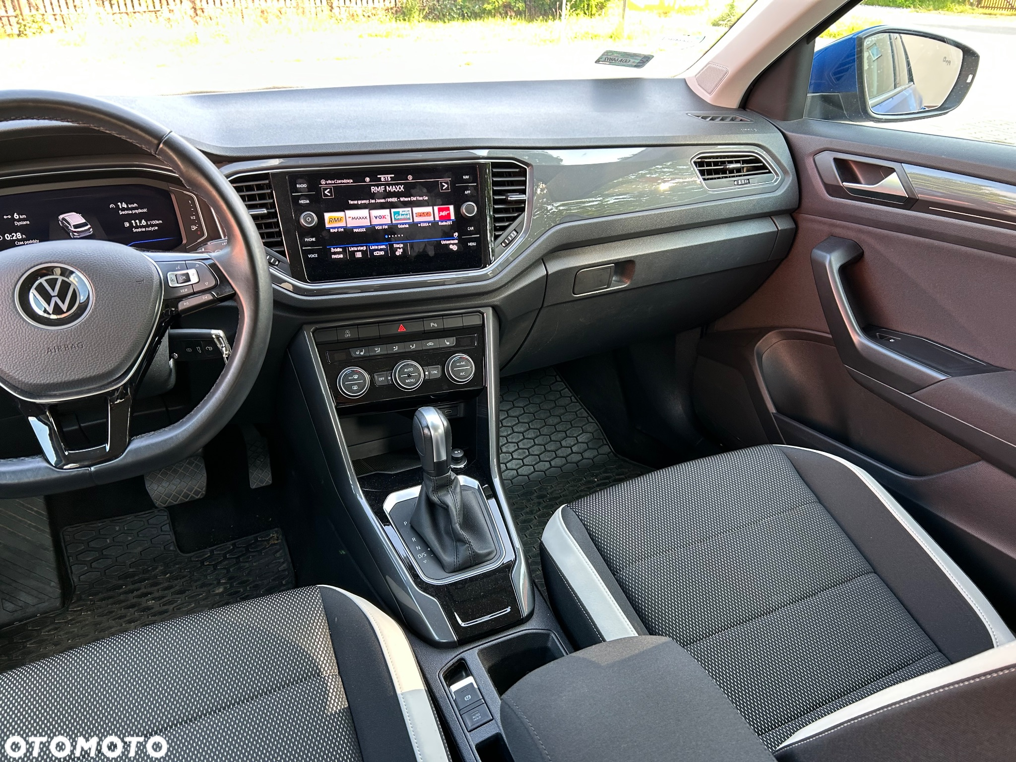 Volkswagen T-Roc 1.5 TSI ACT Premium DSG - 13