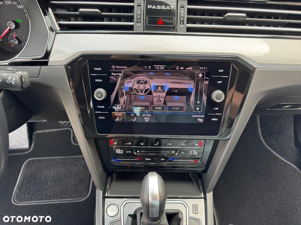 Volkswagen Passat 2.0 TSI Business DSG - 20