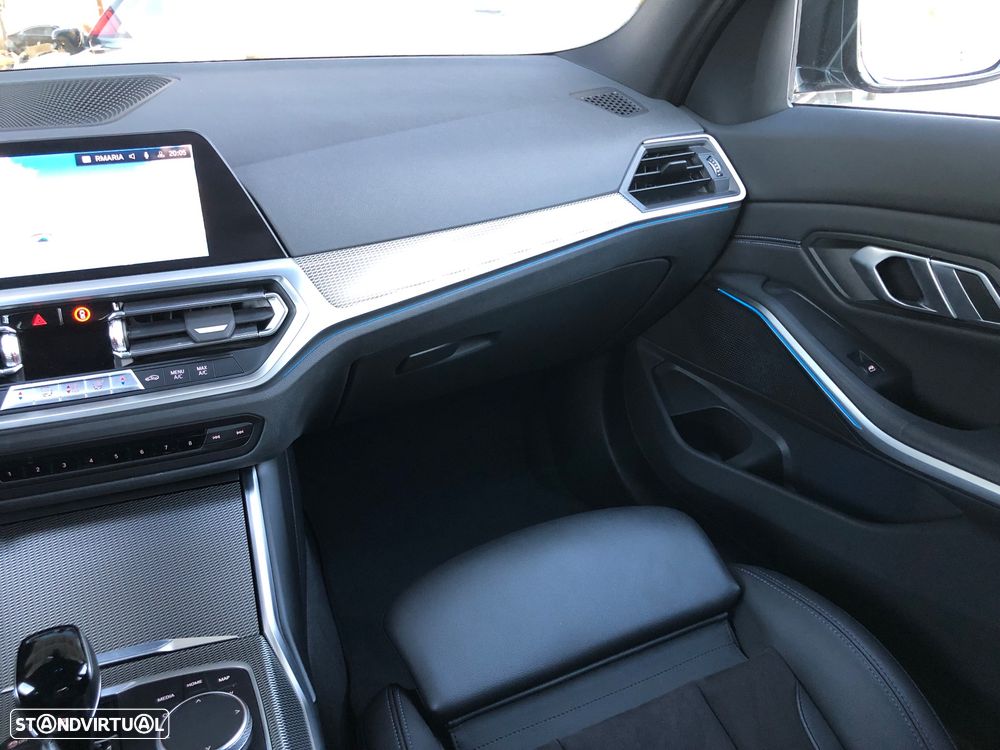 BMW 330 e Pack M Auto - 29