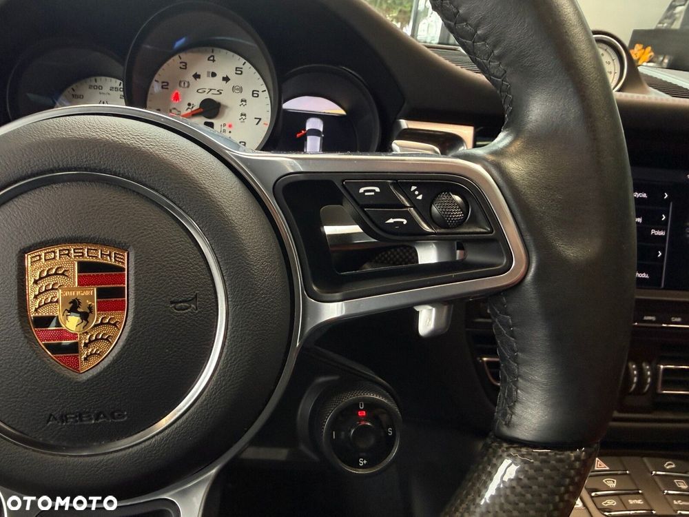 Porsche Macan - 36