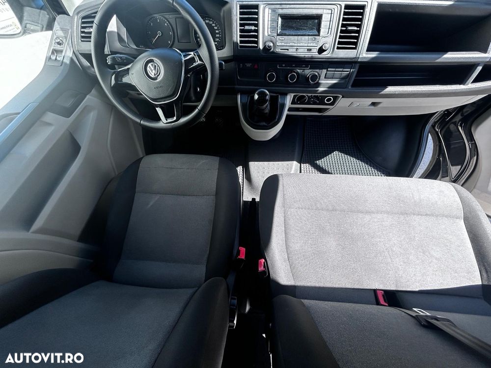 Volkswagen Transporter - 11