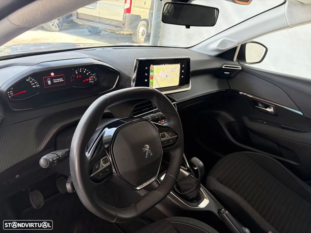 Peugeot 208 1.2 PureTech SE Style - 15