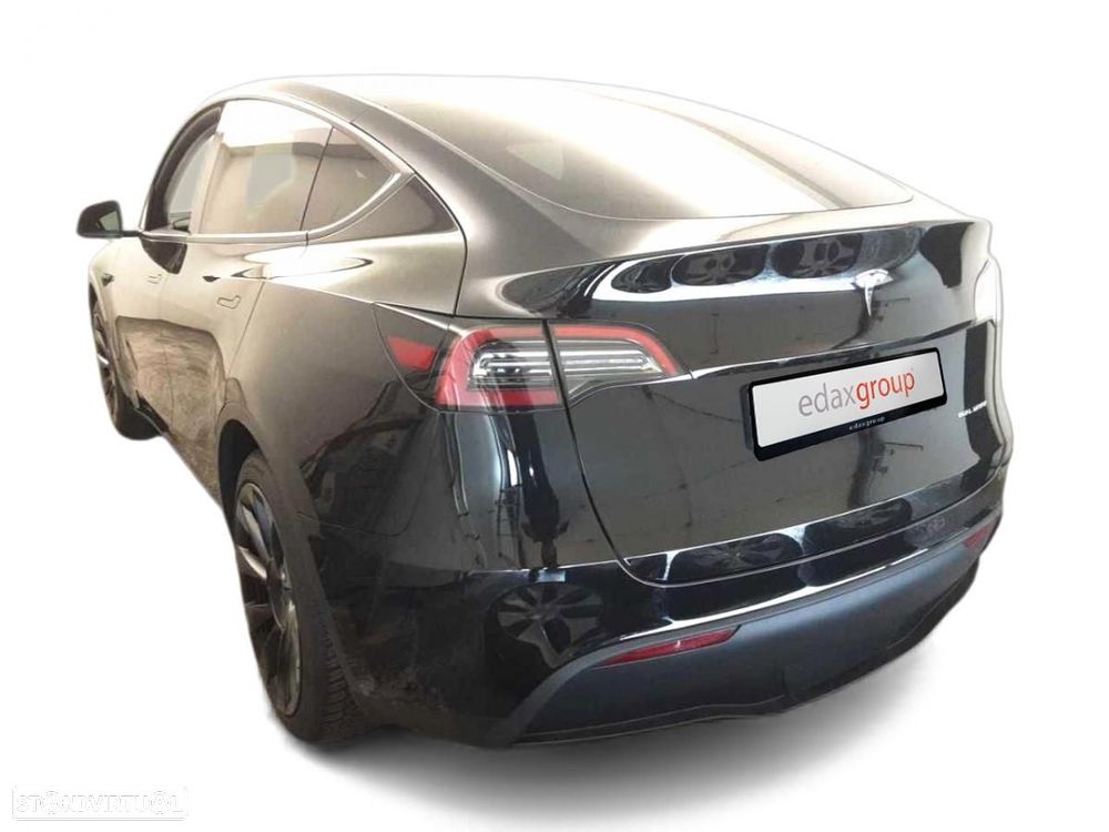 Tesla Model Y Long Range Dual Motor AWD - 3