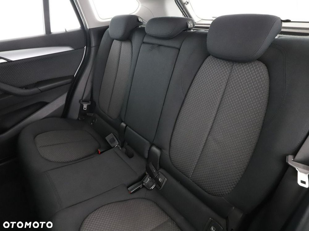 BMW X1 sDrive18d - 18