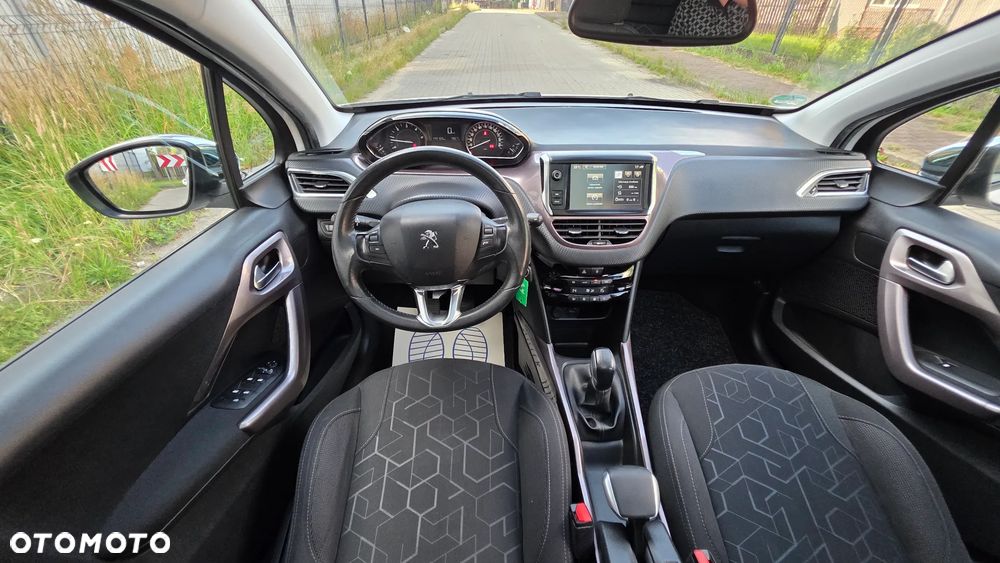 Peugeot 2008 1.5 BlueHDi Style - 10