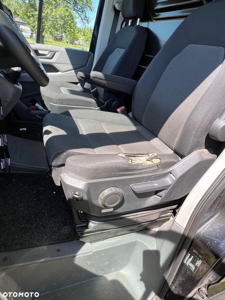Volkswagen Crafter - 13